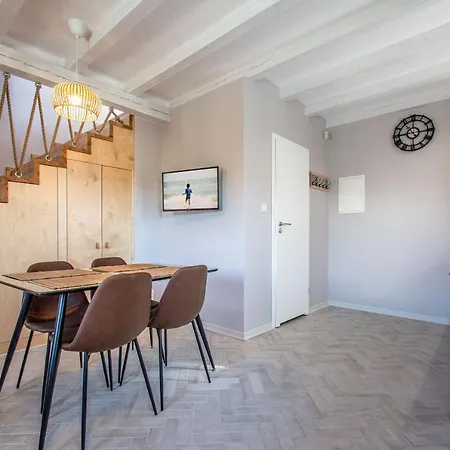 Alpesi faház Apartamentowe - Na Makowej Jastrzębia Góra